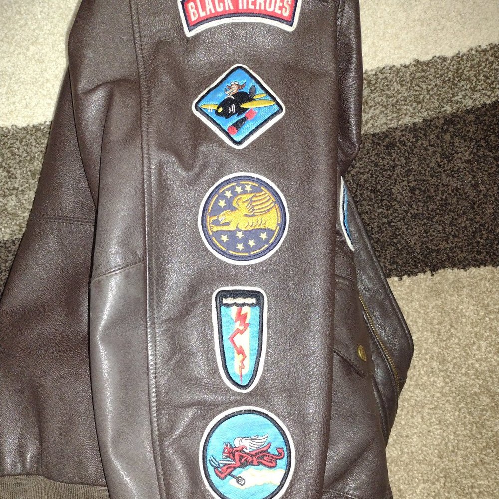 LEATHER TUSKEGEE AIRMAN BOMBER JACKET - Picture 5 of 7